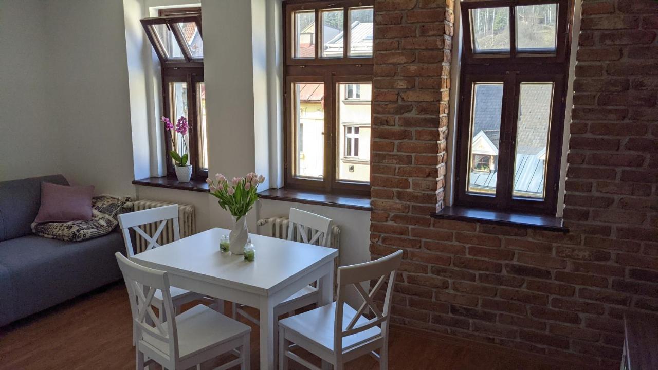 Apartmany Nejdek ภายนอก รูปภาพ